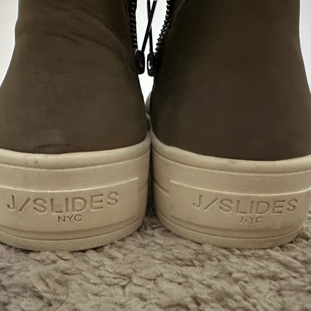 J Slides NYC Henley Waterproof Faux Fur Platform Bootie Boots - Picture 5 of 11